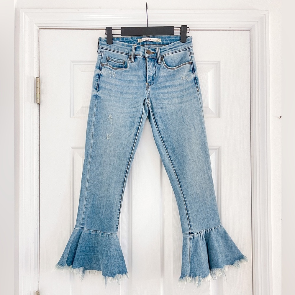 Chelsea & Violet Mini Flare Capri Jeans